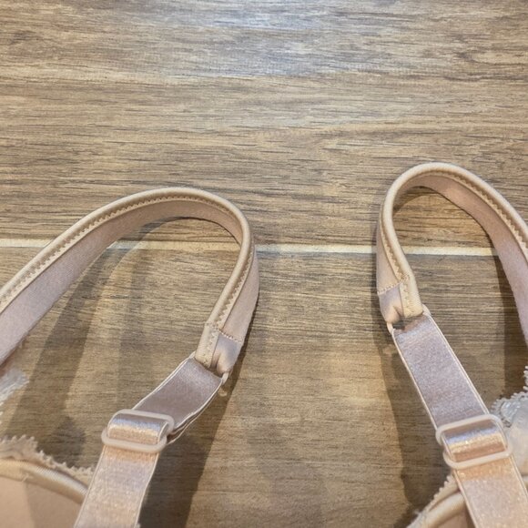 Nude Bra with Lace - Picture 5 of 6